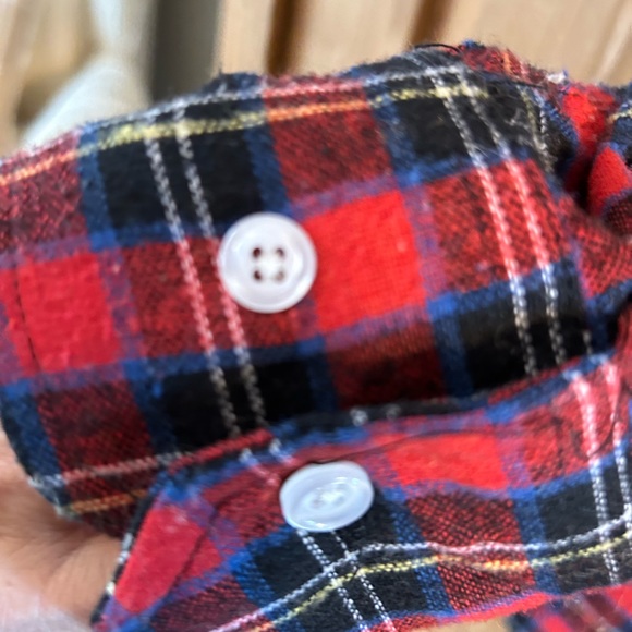 Men's medium plaid flannel shirt - Picture 3 of 3